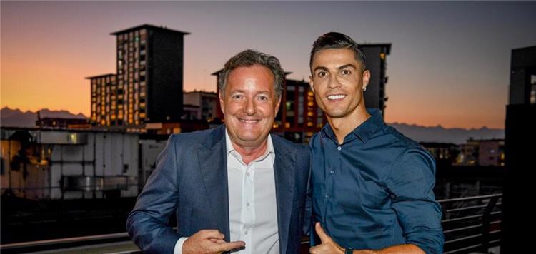 الإعلام البريطاني عن رونالدو مرة أخرى، اختار عشرة من السحرة إذلال أعظم لاعب في التاريخ