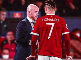 تن هاغ رونالدو يرفض التبديل أمام توتنهام